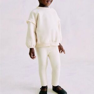 Sweatshirt and legging set